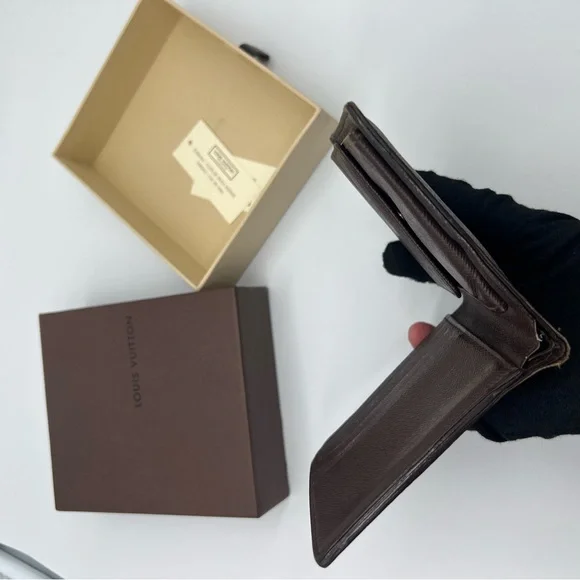 Louis Vuitton Damier Ebene Card Holder